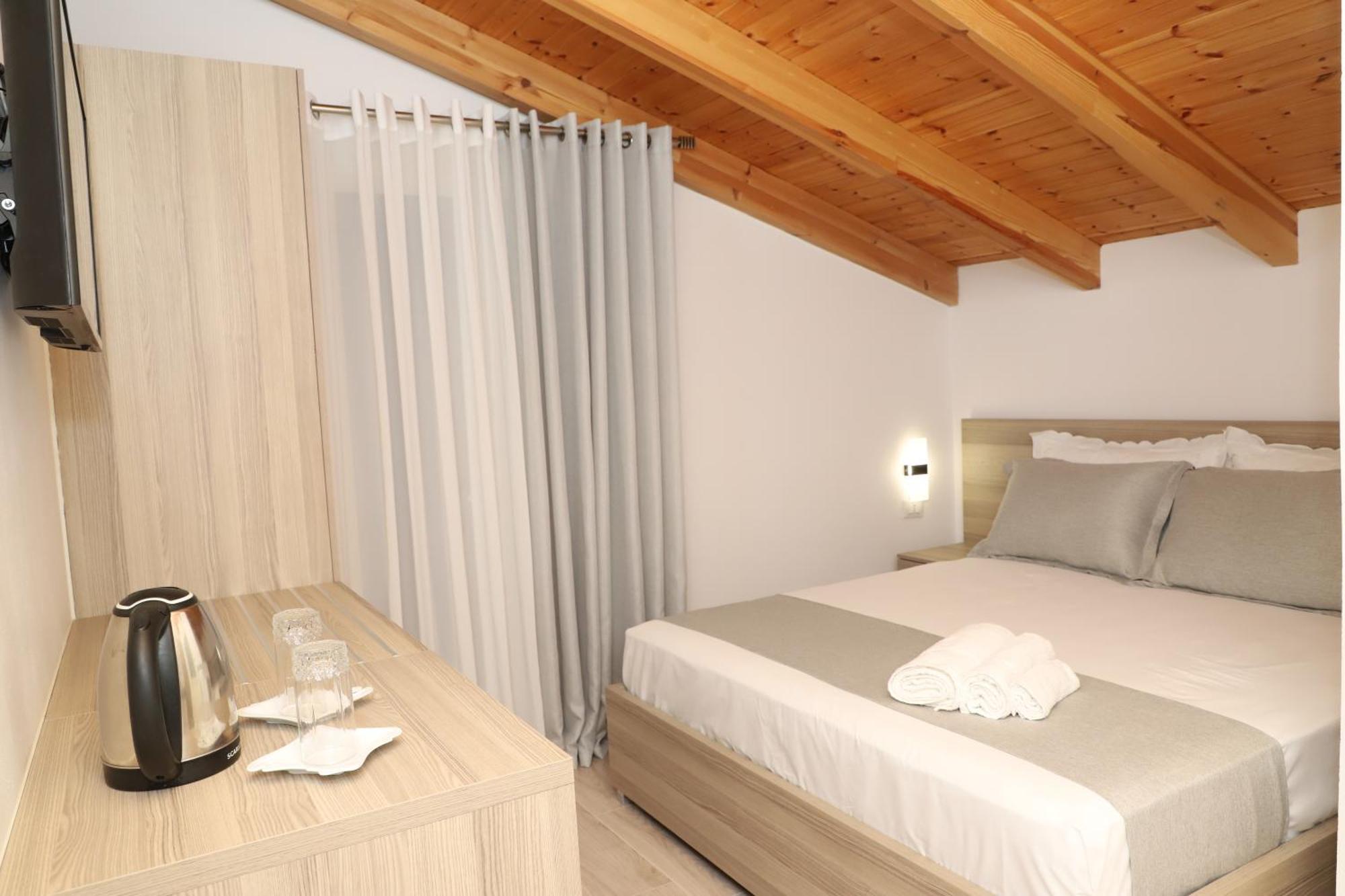Guesthouse Kazazi Berat Exterior foto
